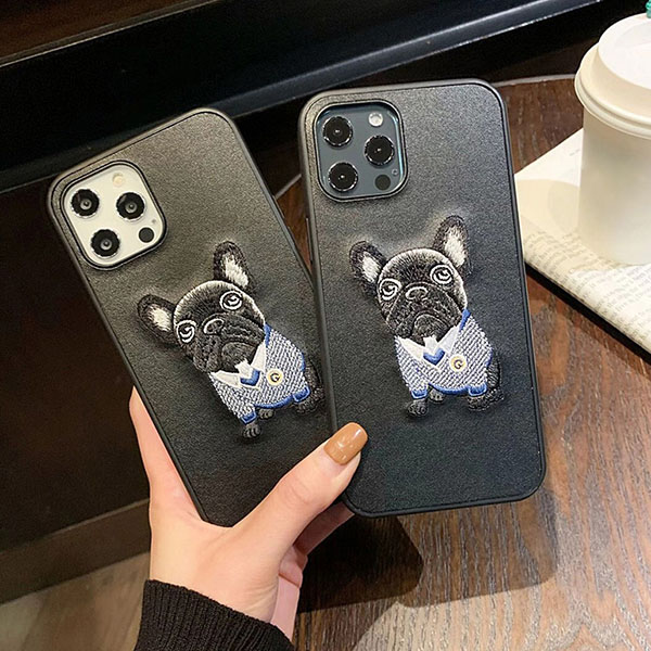 two 3d bulldog iphone cases