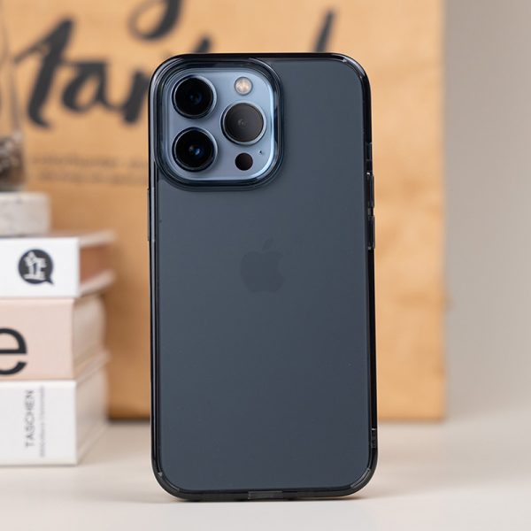 black and clear iphone 11 case